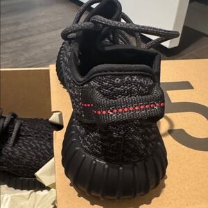 Yeezy Boost 350 size US 5